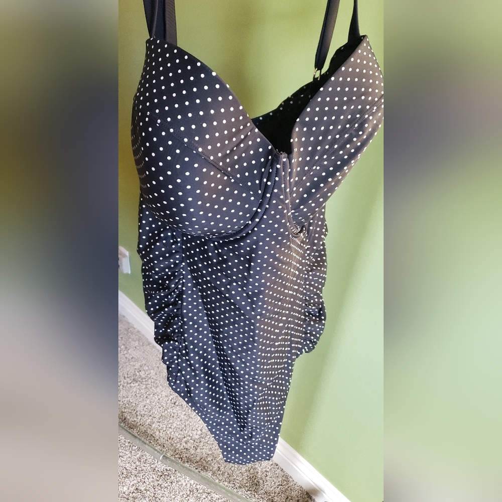 Retro Polka dot swimsuit
